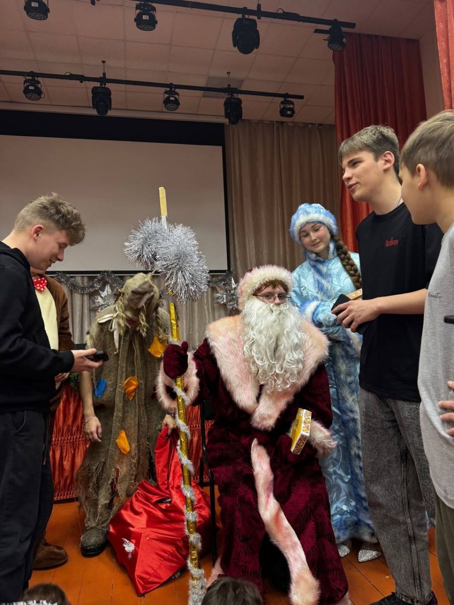 Яркие улыбки, звонкий смех и предвкушение волшебства - именно такие эмоции подарили нашим воспитанникам студенты Саранского медицинского колледжа